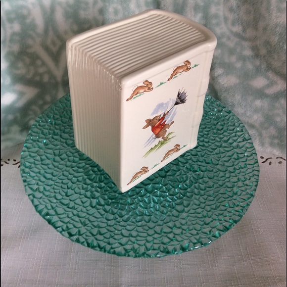 Royal Doulton Bunnykins Bunny Maid Book Bank - Picture 7 of 7